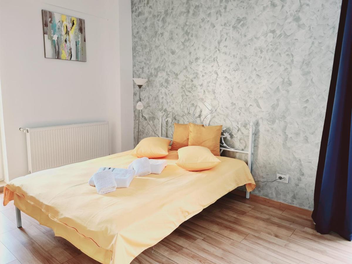 Ultracentral 5* Boutique Hotel Style Apartment. Brand New. 2 Rooms. Spacious. Free Parking كلوج-نابوكا المظهر الخارجي الصورة