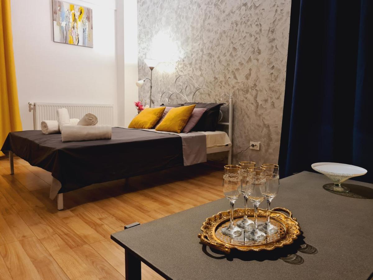 Ultracentral 5* Boutique Hotel Style Apartment. Brand New. 2 Rooms. Spacious. Free Parking كلوج-نابوكا المظهر الخارجي الصورة