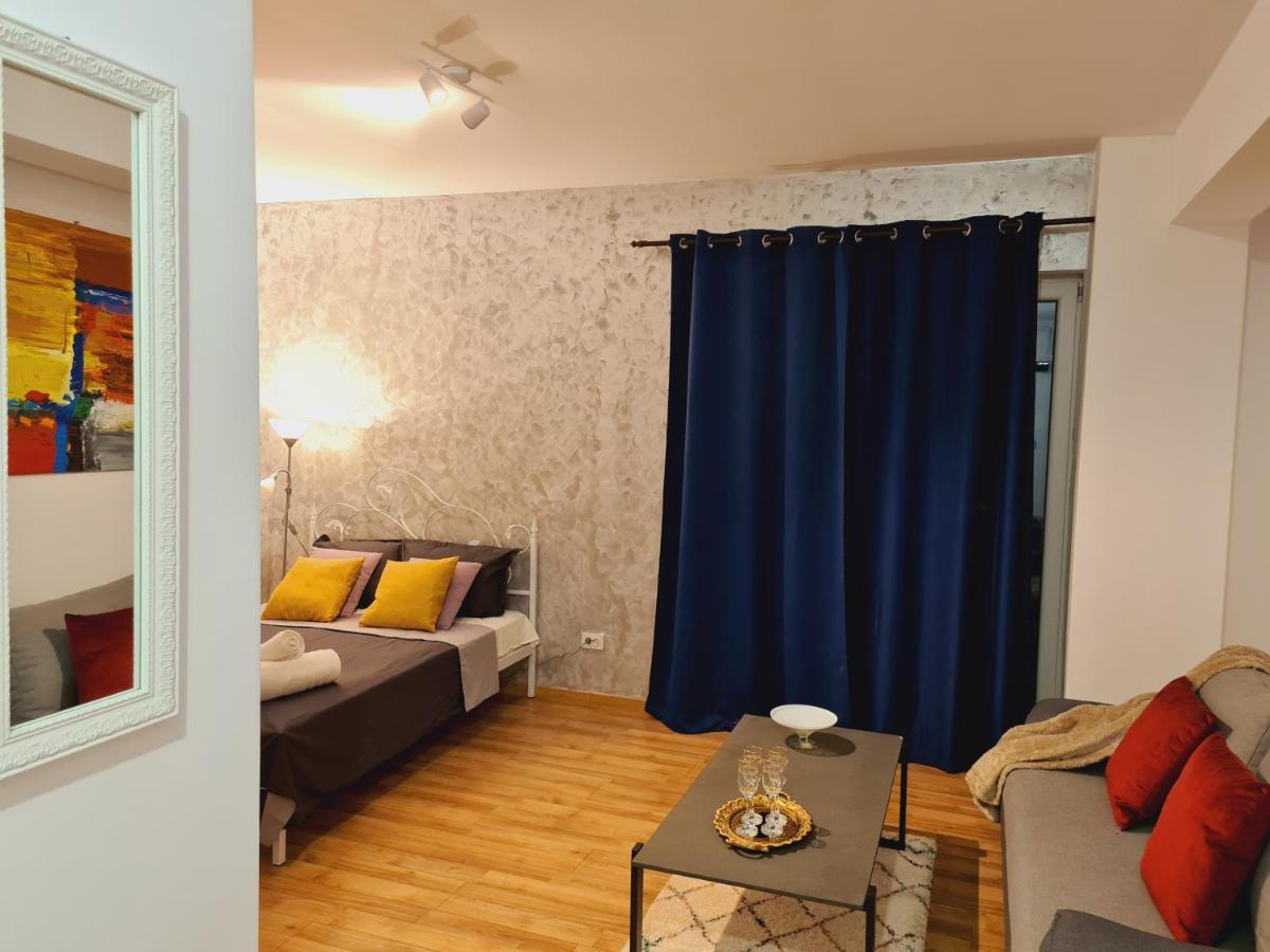 Ultracentral 5* Boutique Hotel Style Apartment. Brand New. 2 Rooms. Spacious. Free Parking كلوج-نابوكا المظهر الخارجي الصورة