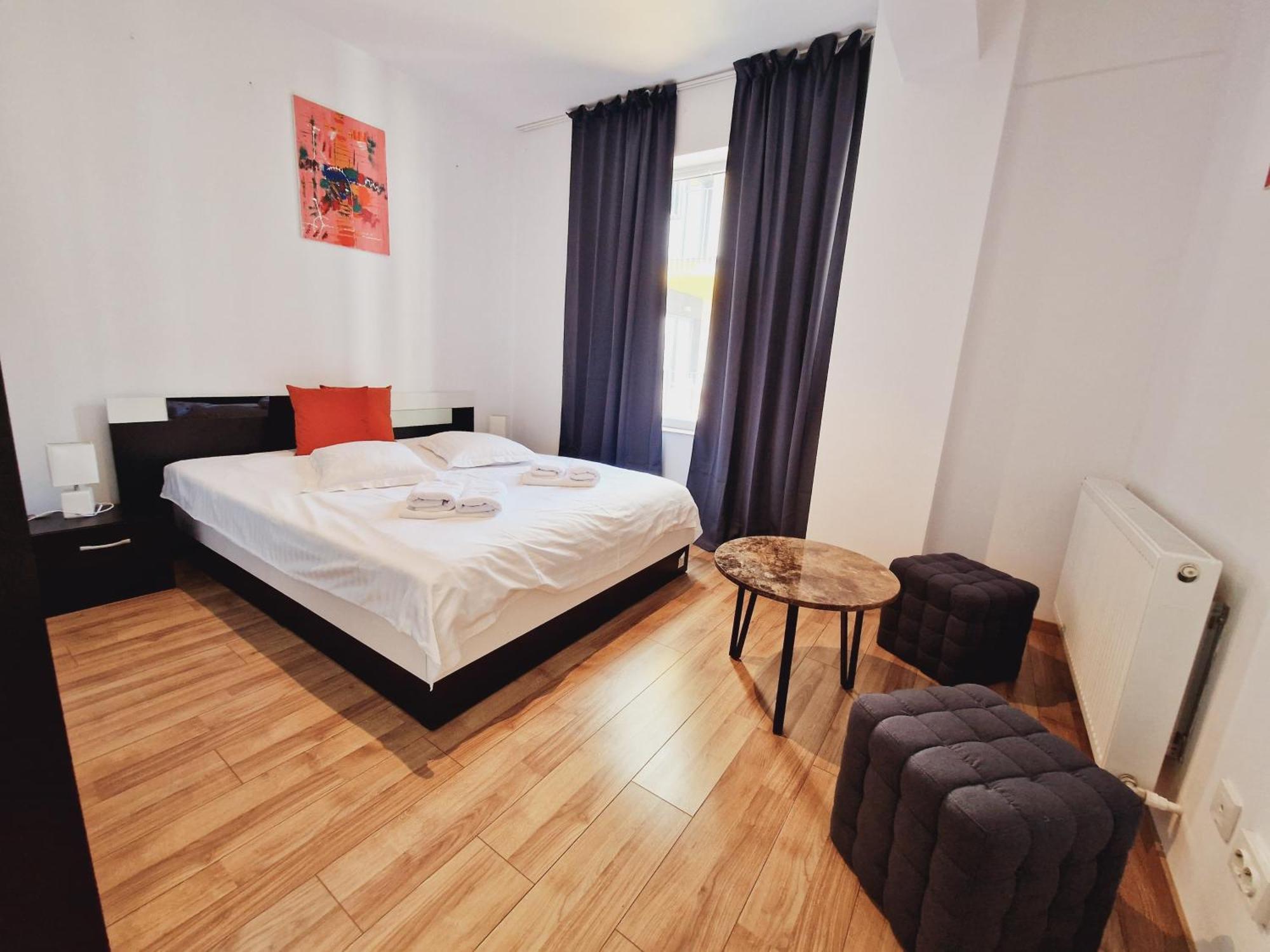 Ultracentral 5* Boutique Hotel Style Apartment. Brand New. 2 Rooms. Spacious. Free Parking كلوج-نابوكا المظهر الخارجي الصورة
