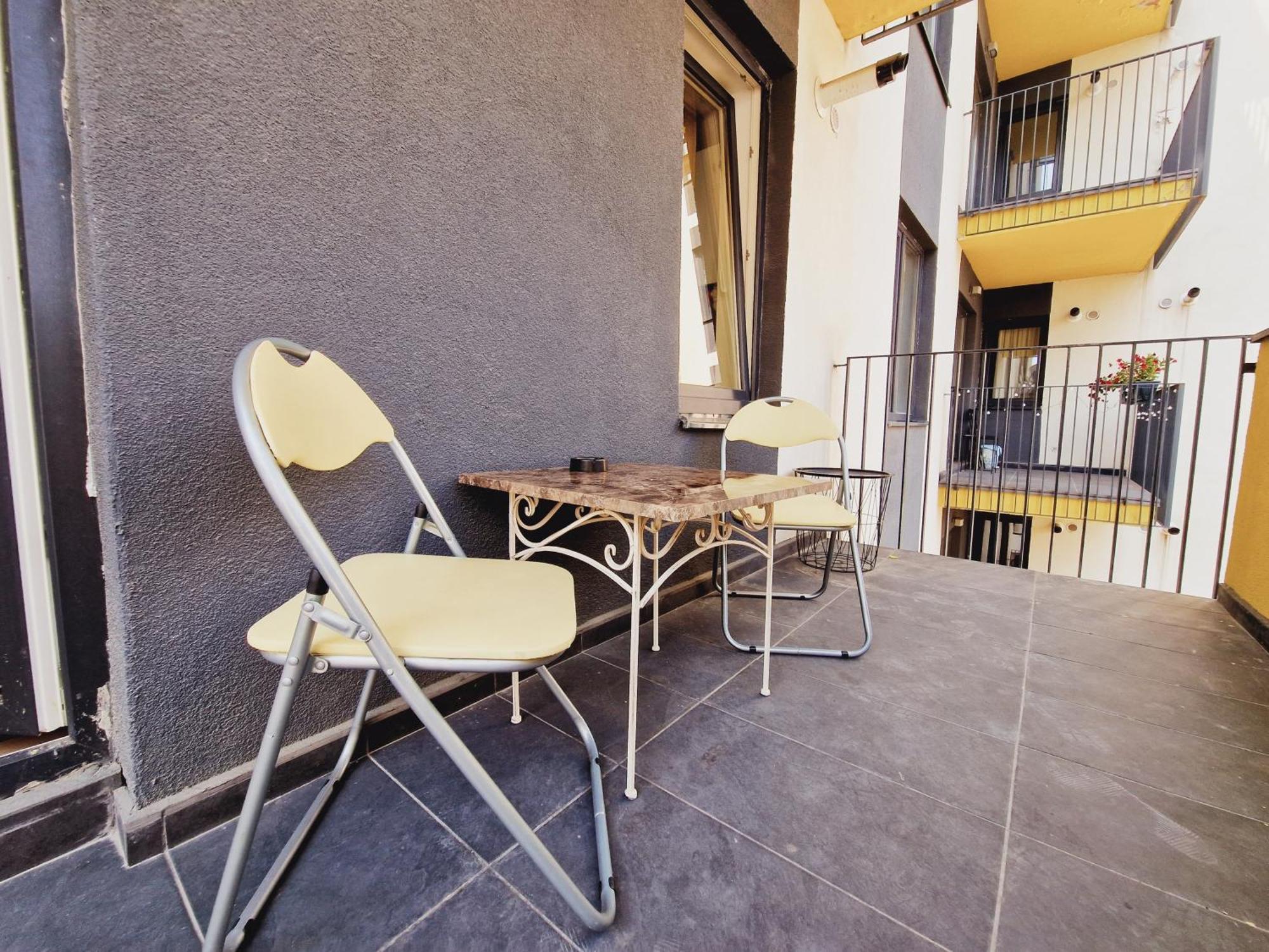 Ultracentral 5* Boutique Hotel Style Apartment. Brand New. 2 Rooms. Spacious. Free Parking كلوج-نابوكا المظهر الخارجي الصورة