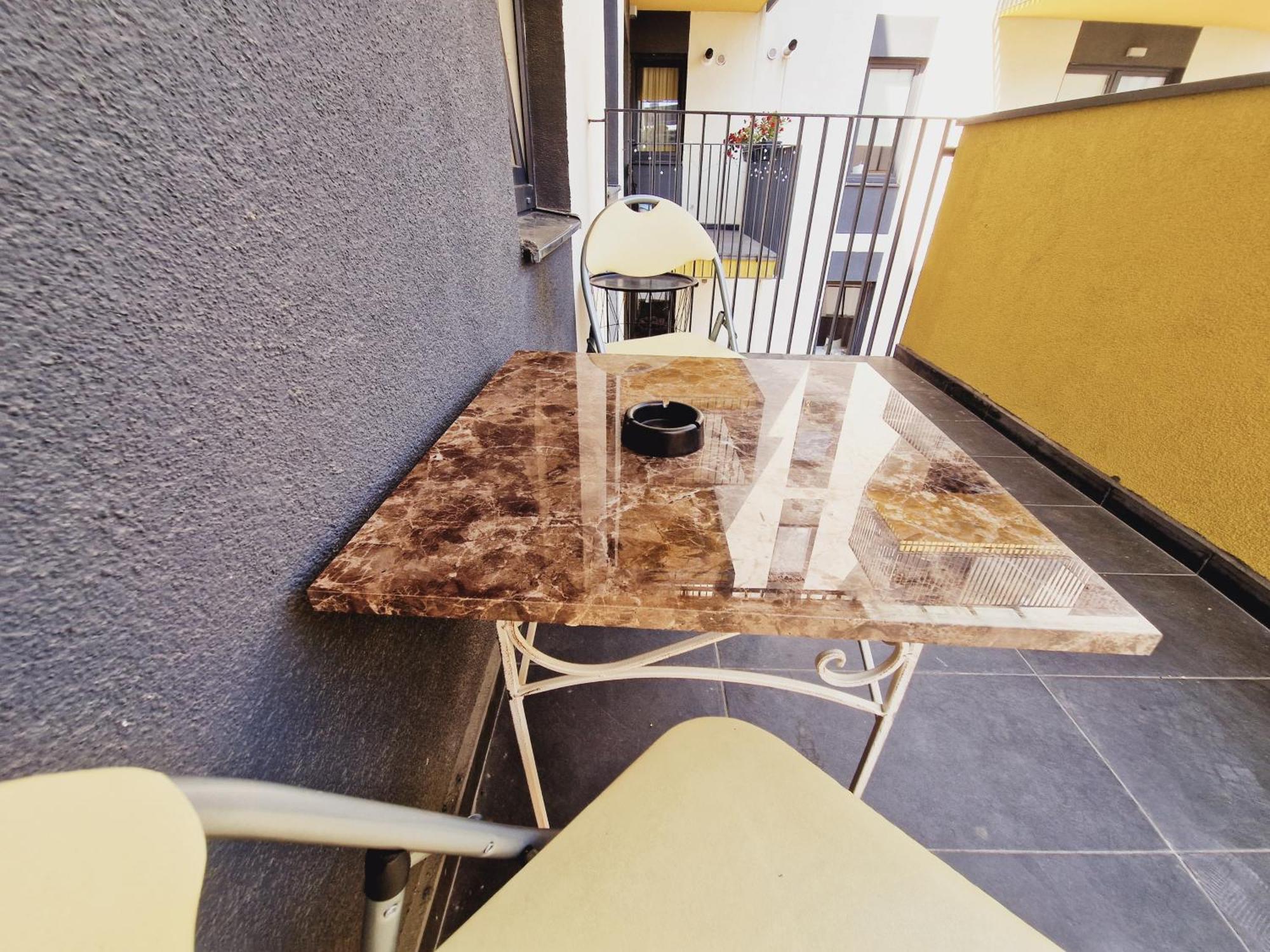 Ultracentral 5* Boutique Hotel Style Apartment. Brand New. 2 Rooms. Spacious. Free Parking كلوج-نابوكا المظهر الخارجي الصورة